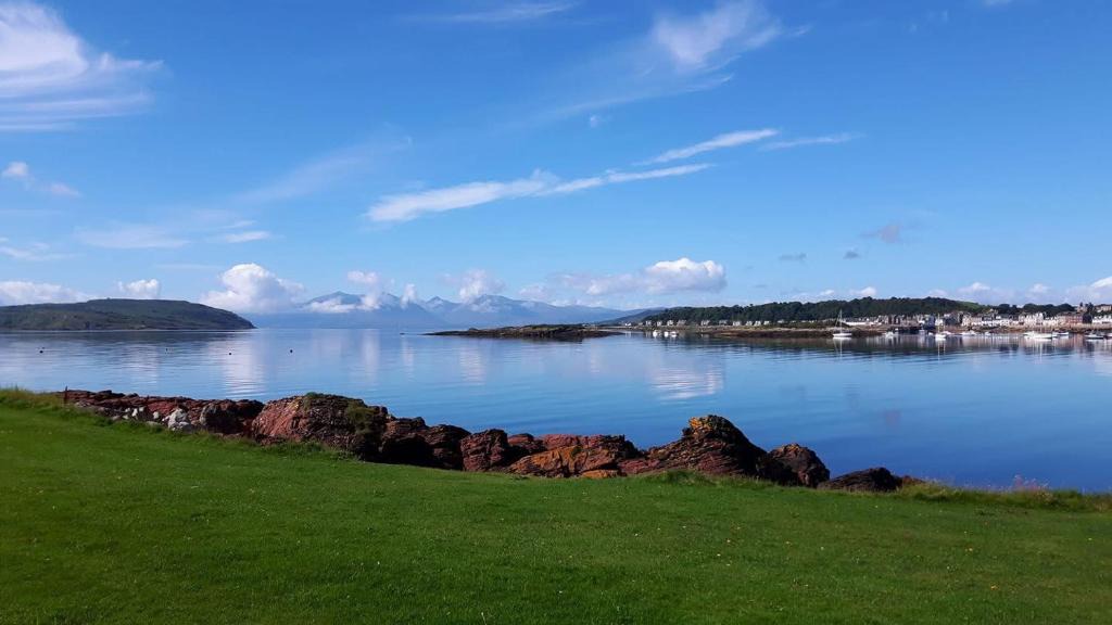 Millport Apartment | Heaven Above the Haven