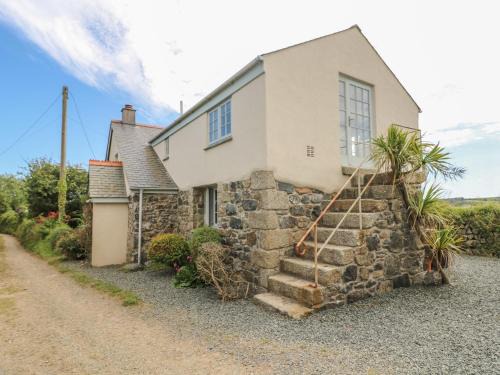 Helford Passage House | Higher Roskorwell Cottage