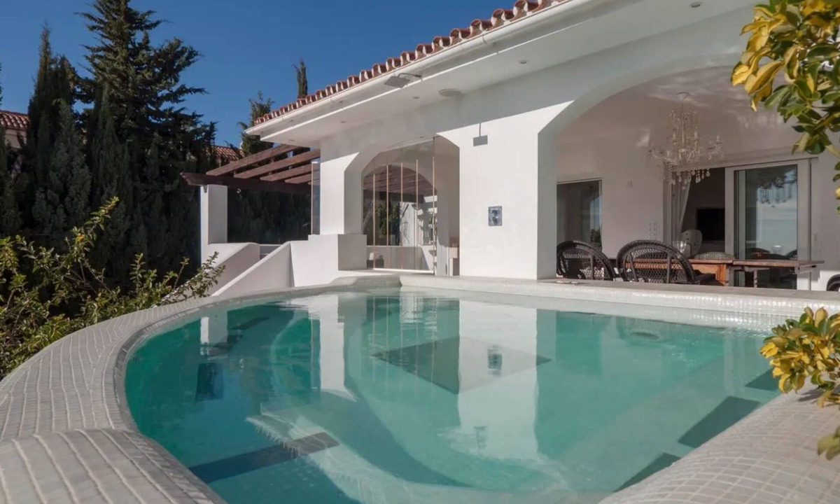 Torreblanca House | Hilltop Jacuzzi House