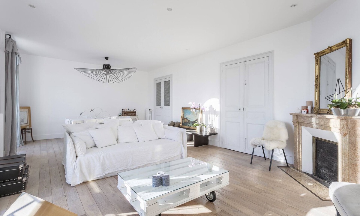 Gambetta Apartment | Historic center Clim/AC View and Comfort ★