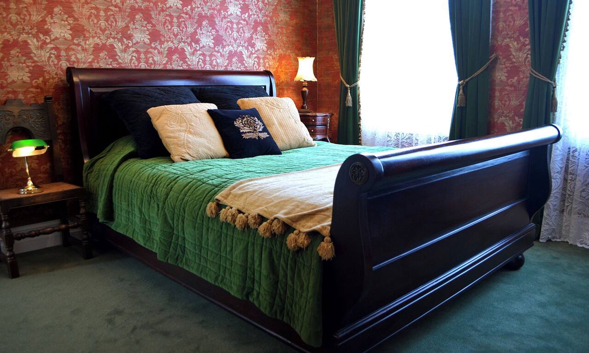 Kumara Hotel | Historic Seddon Suite at Theatre Royal Hotel