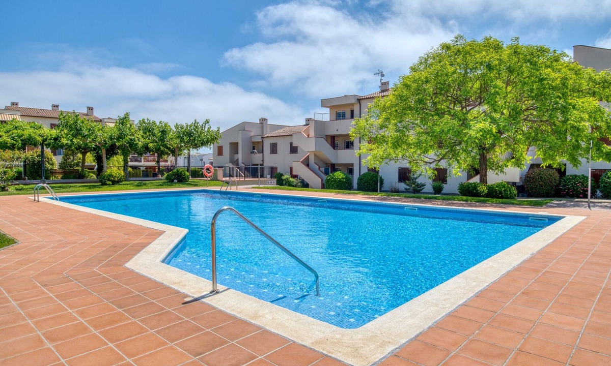 Calonge Apartment | Holiday Apartment "A Sant Antoni de Calonge" with Pool, Wi-Fi, Garden & Terrace