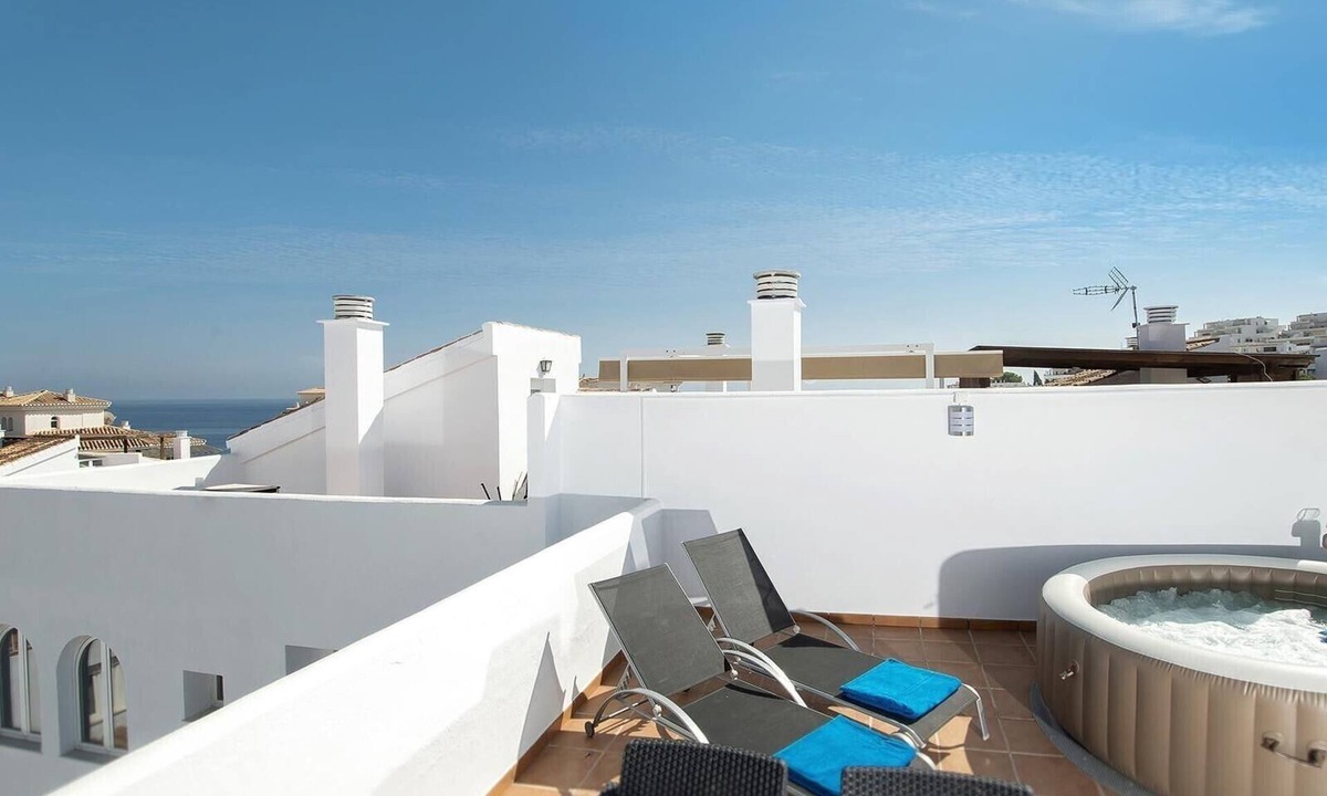 Velilla-Taramay Apartment | Holiday Apartment "Casa Chana" with Terrace, Shared Pool and Jacuzzi
