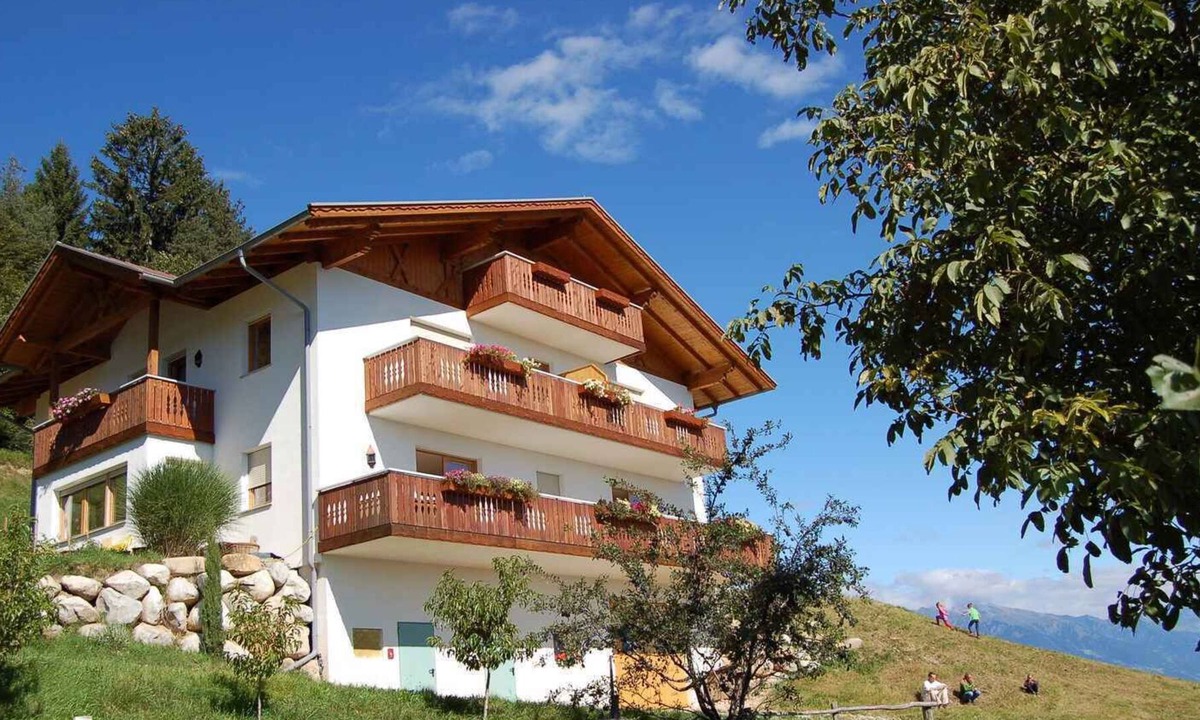 Tesimo Apartment | Holiday apartment with balcony
