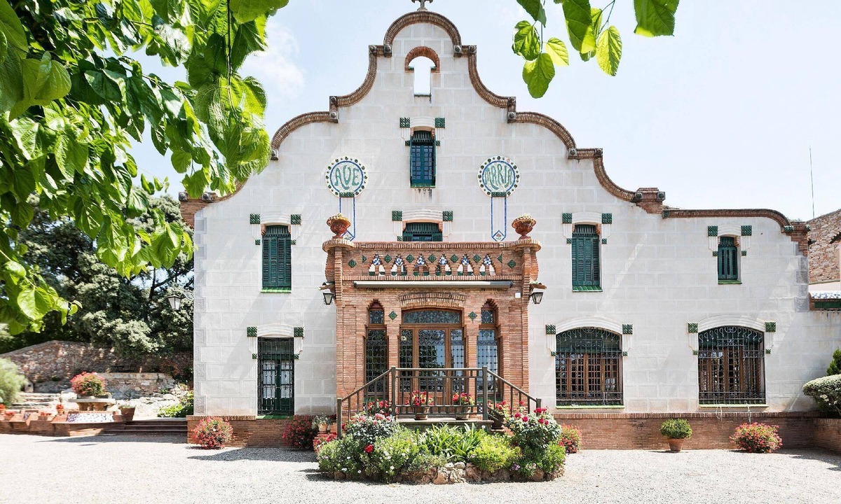 Castellar del Valles House | Holiday house Castellar del Valles for 1 - 16 persons with 6 bedrooms - Holiday house