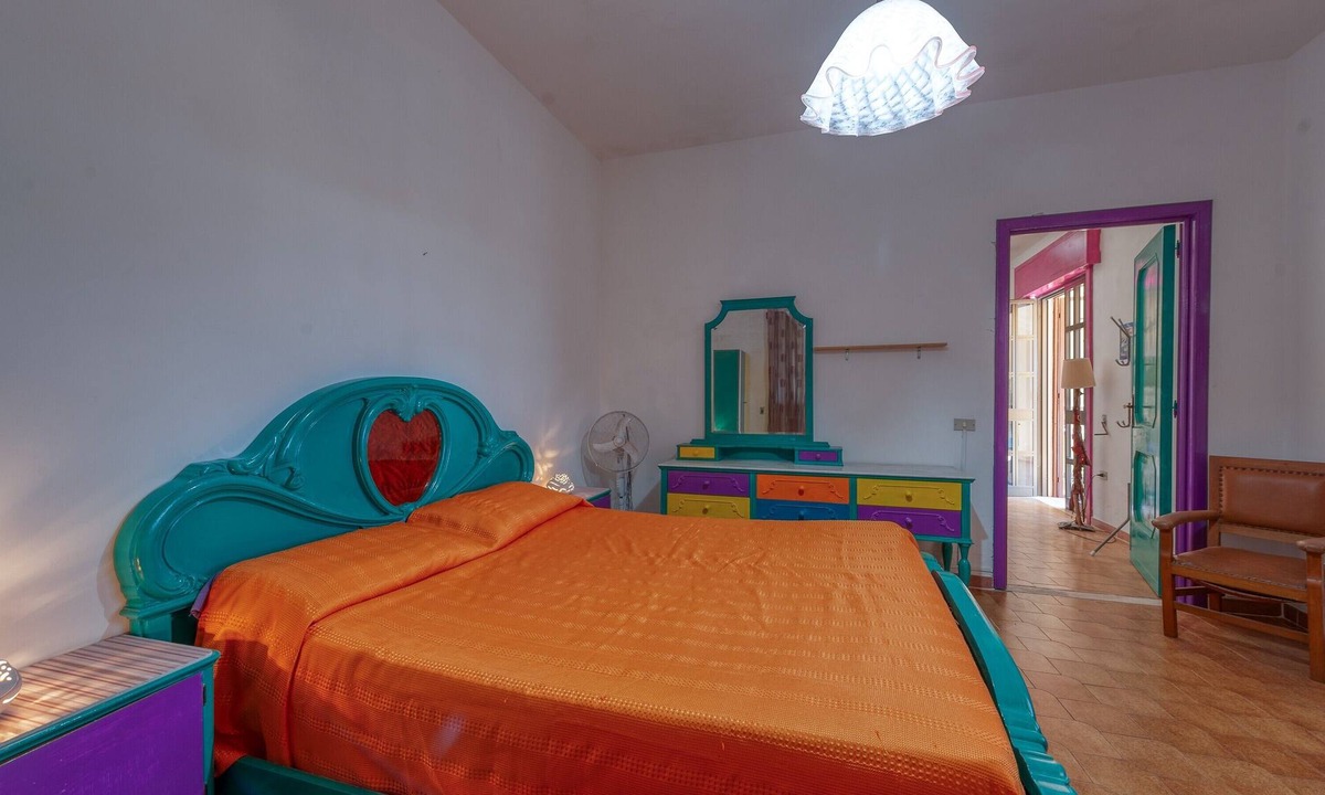 Giorgilorio House | Holiday Home 'Sprocketlandia' with Private Terrace, Shared Garden and Wi-Fi