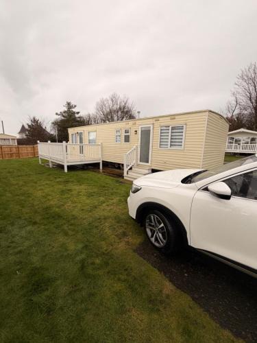 Prestonpans Apartment | Hoopers Hideaway Caravan Rental SetonSands 2