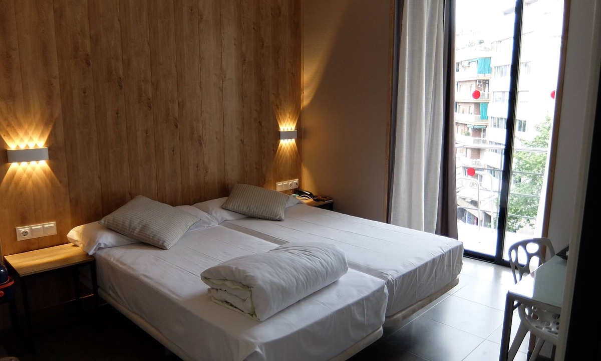 El Baix Guinardo Hotel | HOTEL MEDICIS