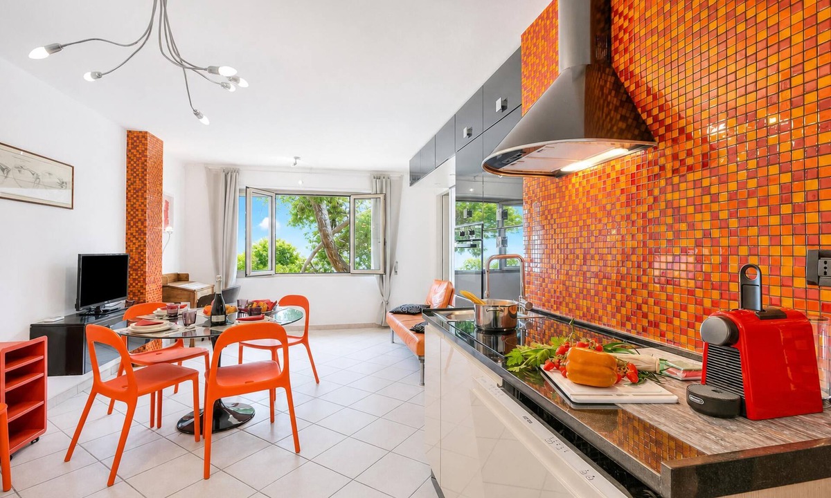 Capo Mimosa-Rollo Apartment | Il Suono del Mare - Sea Front Apt and Pool, Cervo, Italy