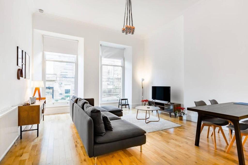 North West Apartment | Incredible contemporary flat in heart of west end