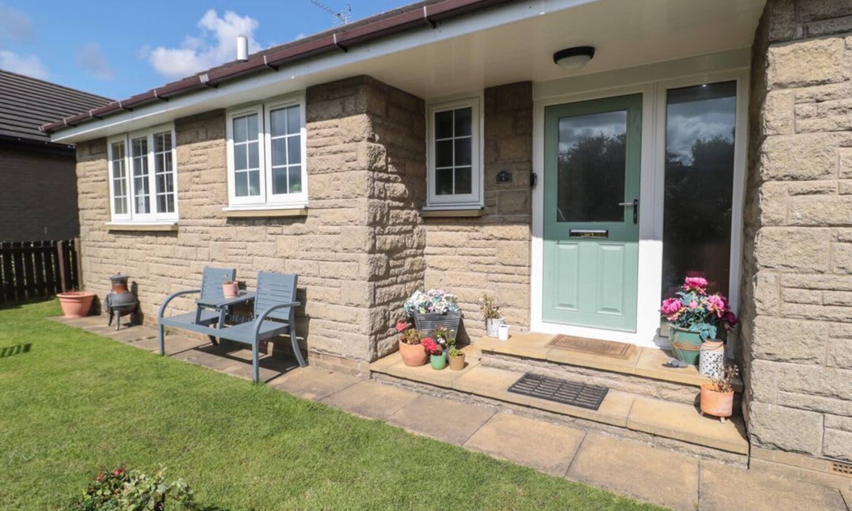 Woodhorn House | Island View Cottage, High Hauxley