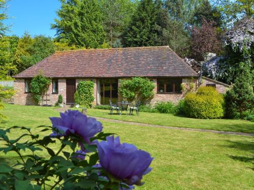 Ewhurst Green House | Ivy Cottage
