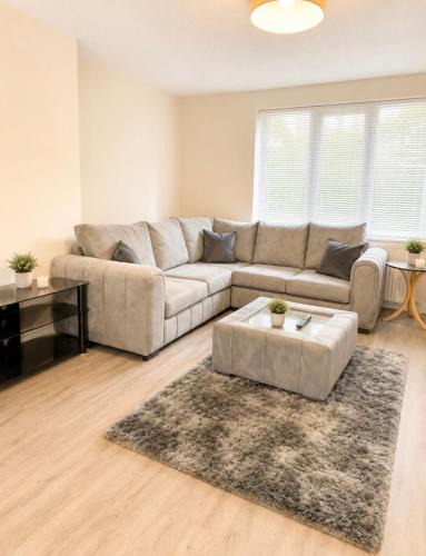 Basildon Apartment | Jada-Rose Cosy Home In Basildon Town Centre