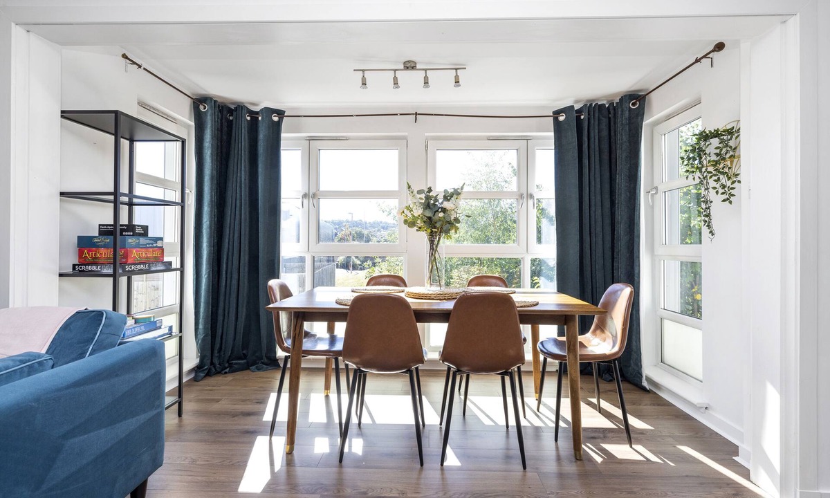 Slateford Apartment | JOIVY Stunning 2-Bed Flat W/Free Parking