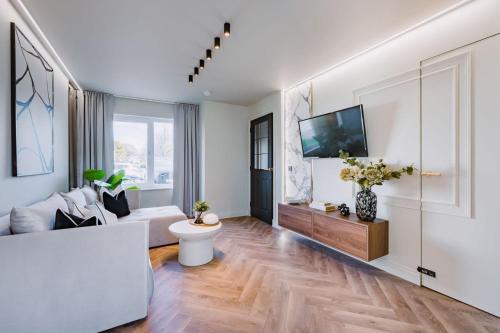 East End House | JW Executive ApartHouse 2