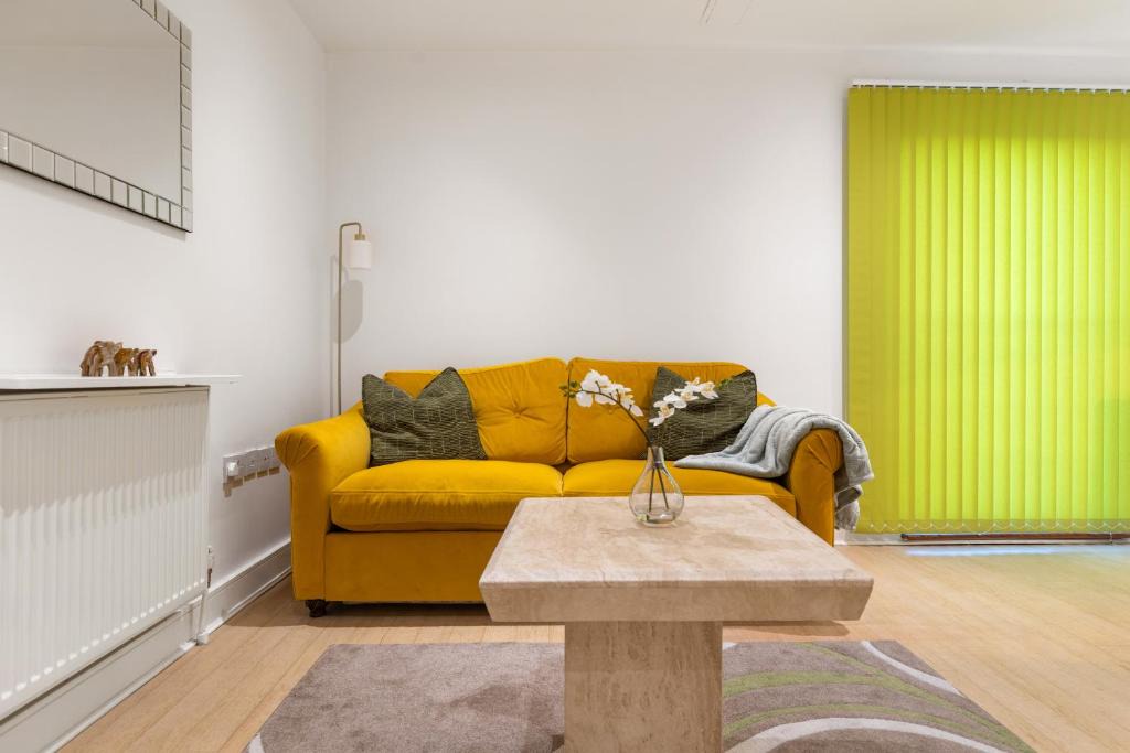 Chelmsford Apartment | Khayat Homes - The Ford