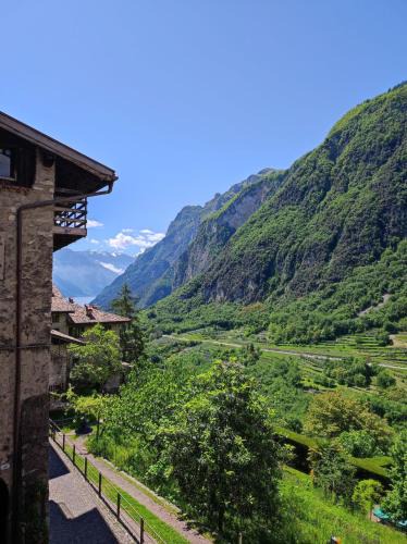 Canale di Tenno Apartment | La Ca' nel Borgo