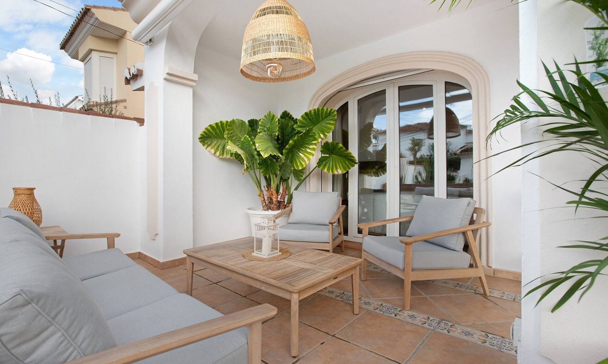 Torremolinos Villa | La Casita del Mar – House with Jacuzzi, Garden & Terraces 300 m from the Beach in Torremolinos
