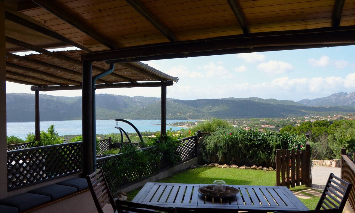 Capo d'Orso House | La Rosa dei Venti - Two-room apartment with sea view 5min beach Vena Longa/Porto Mannu