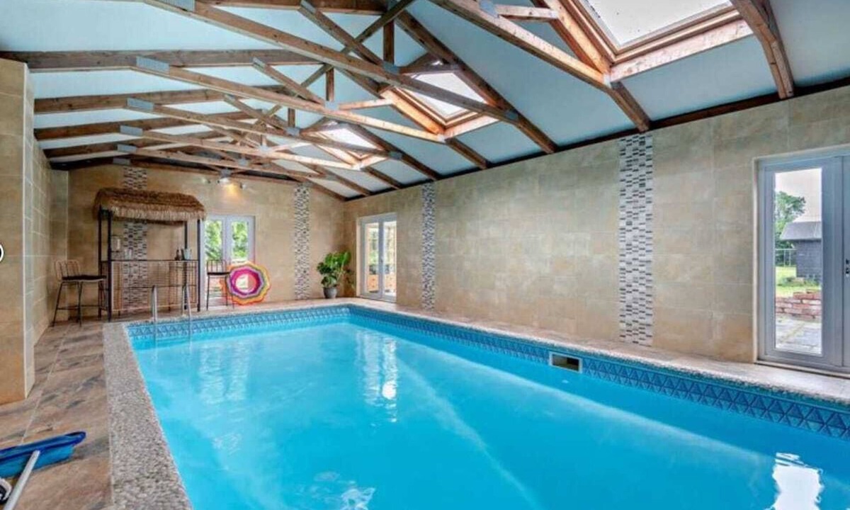 Wrexham House | Large farmhouse, heated pool, nr Chester, Parking