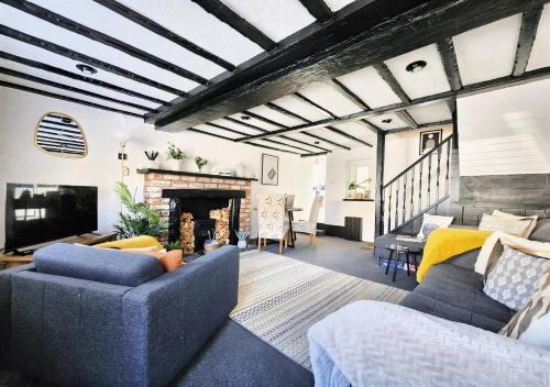 Stainburn House | Leaf Tree Cottage, Cosy Lakeland Retreat for Mountain, Coastal and Lakeside Breaks