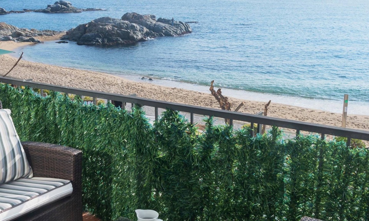Calella de Palafrugell Apartment | LES FORMIGUES 1-seafront apartment-Calella de Palafrugell-Costa Brava