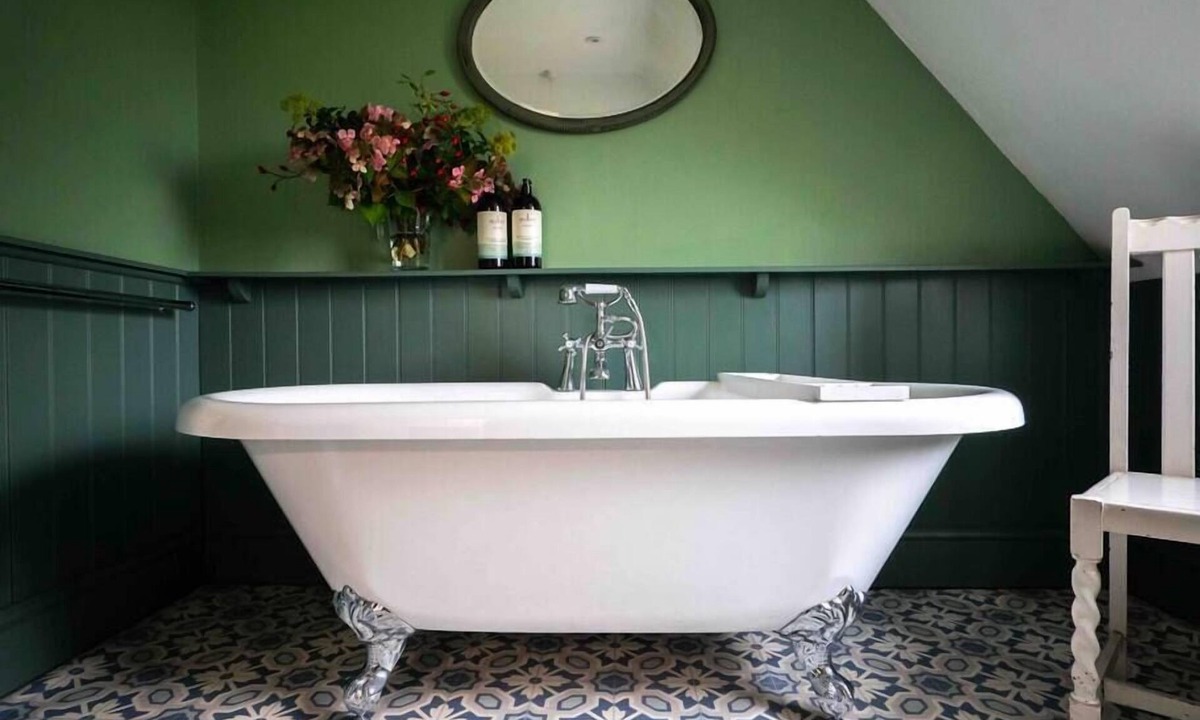 Scunthorpe House | Library Suite: Sleeps 4