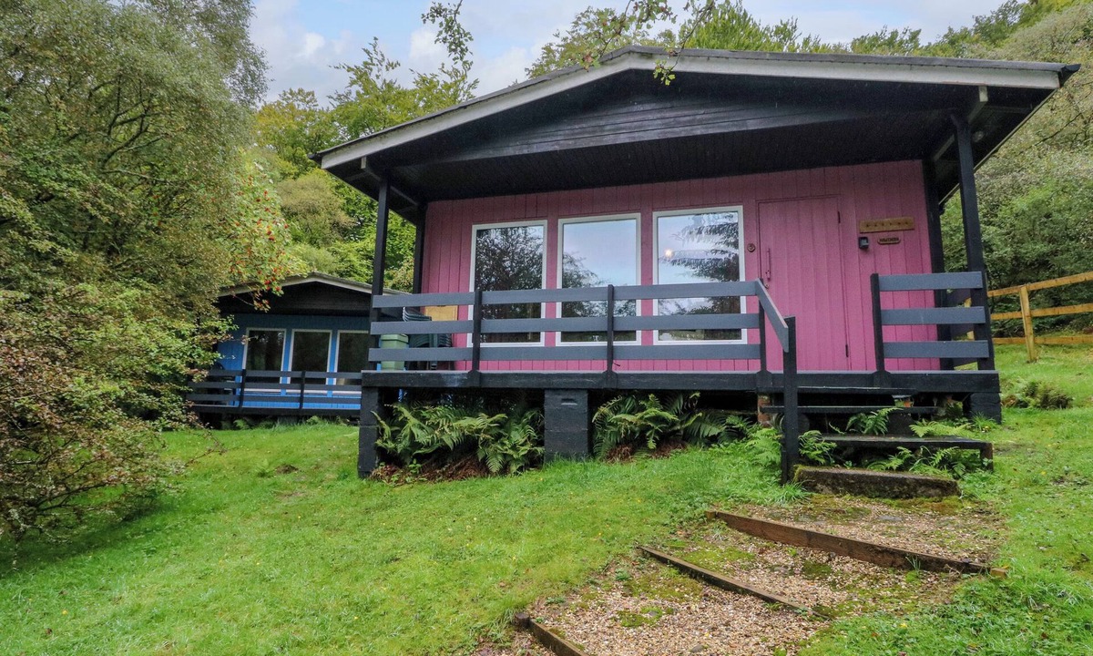 Isle of Arran Cottage | LODGE 5 - "HAWTHORN", family friendly in Lamlash, Isle Of Arran