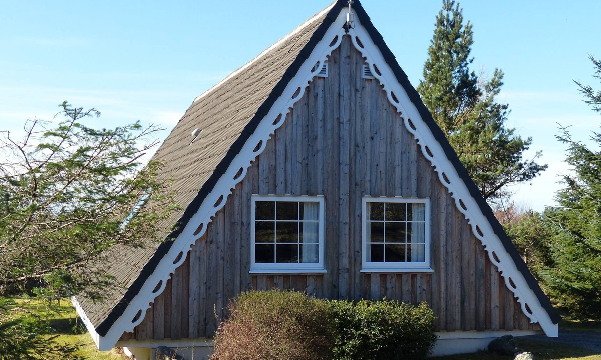 Aultbea Ski Chalet | Lodge 5 - No Pets - Aultbea Lodges - Private with Woodland and loch views
