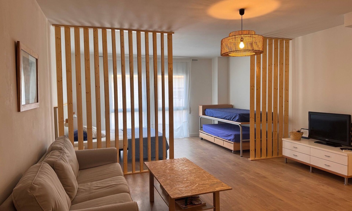 Palamos Apartment | 'Loft Palamós' Apartment with A/C