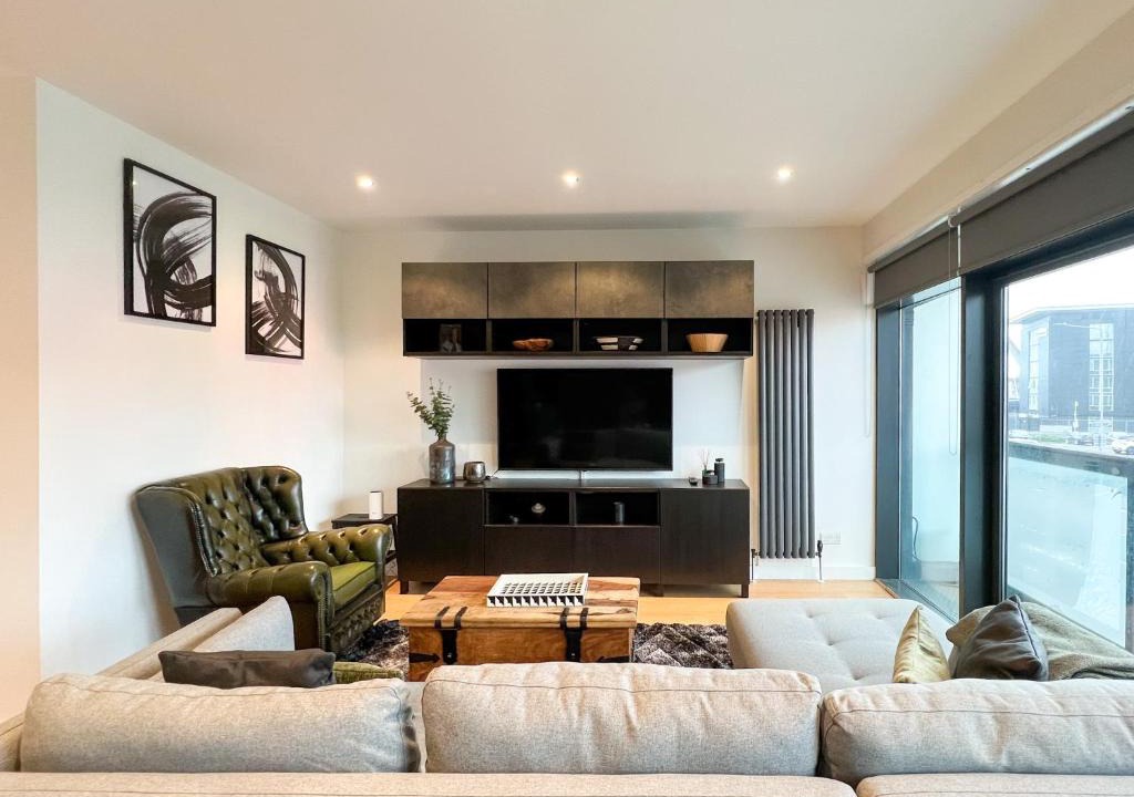 Finnieston Apartment | Lovely 2 Bed Duplex Apartment with Hydro Views