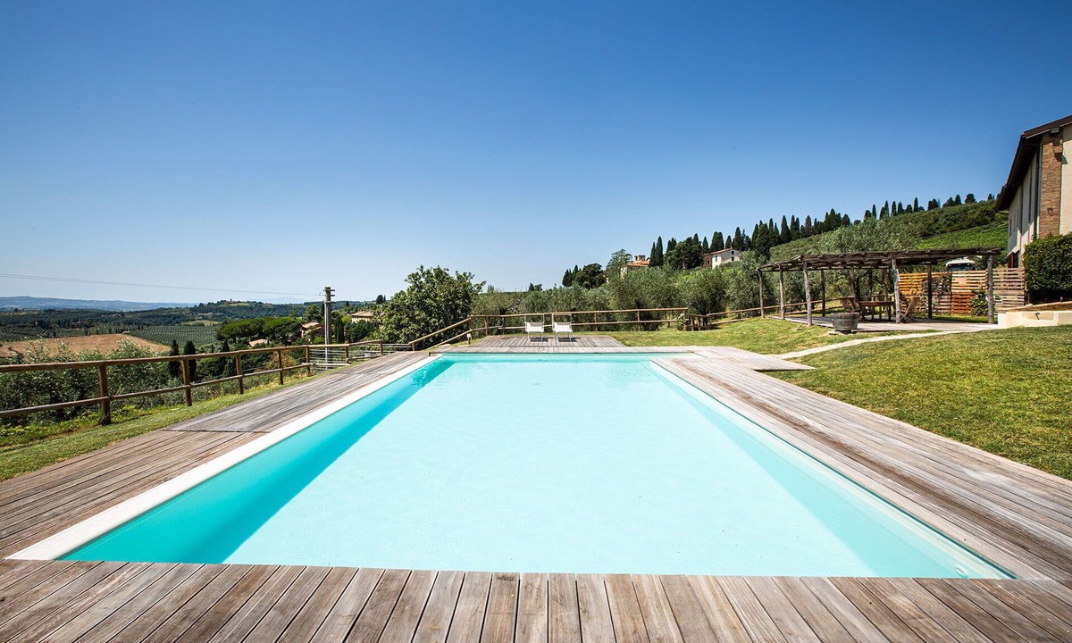Poggibonsi Apartment | Lovely apartment for 4 guests with A/C, pool, WIFI and TV, close to San Gimignano