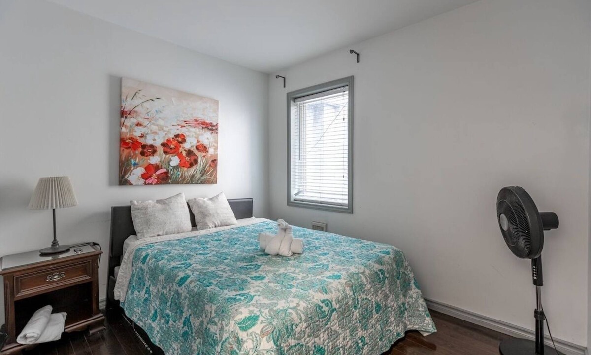 ByWard Market Apartment | Lovely App Downtown Ottawa 211D
