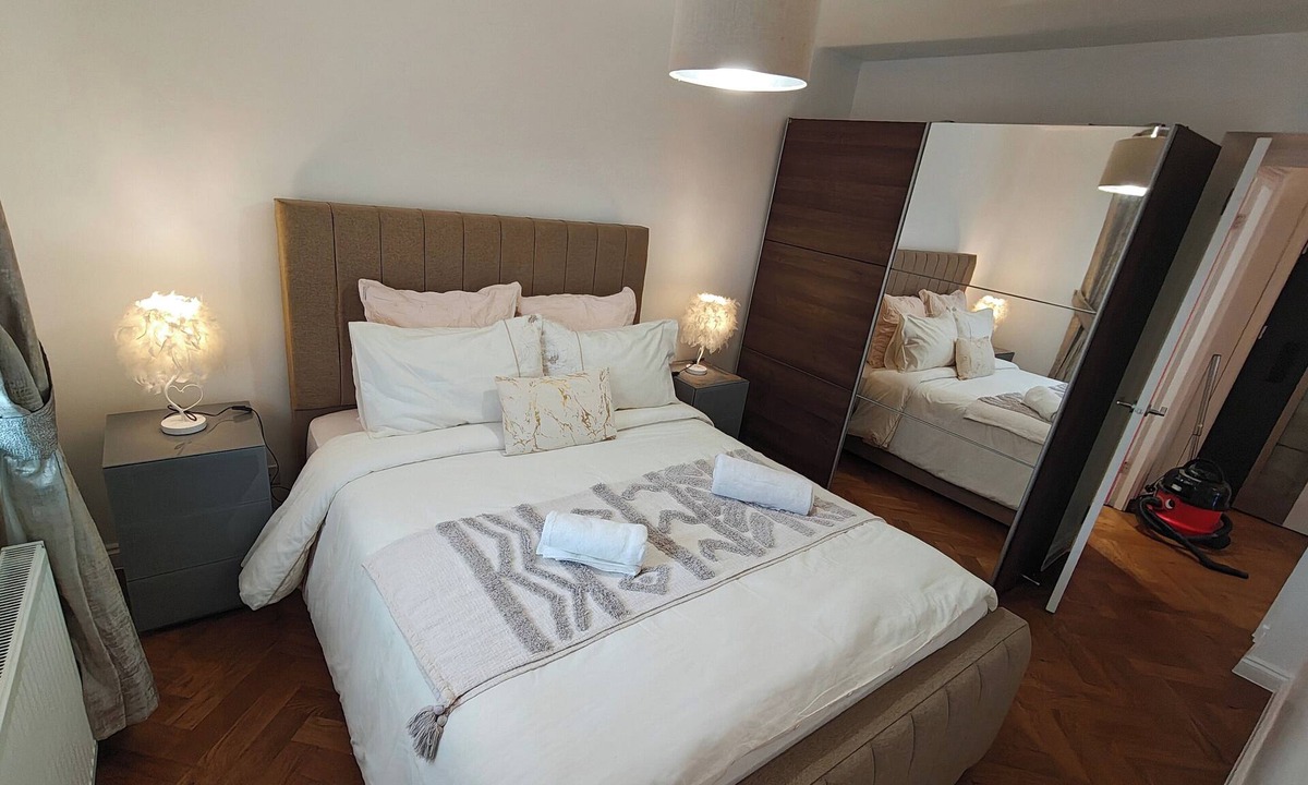 Clydebank Apartment | Lovely Clydebank Apartment - 2 Bedrooms