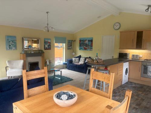Liverton House | Lukes Lodge, where the fun begins, Woodland View, Hot Tub, dog friendly