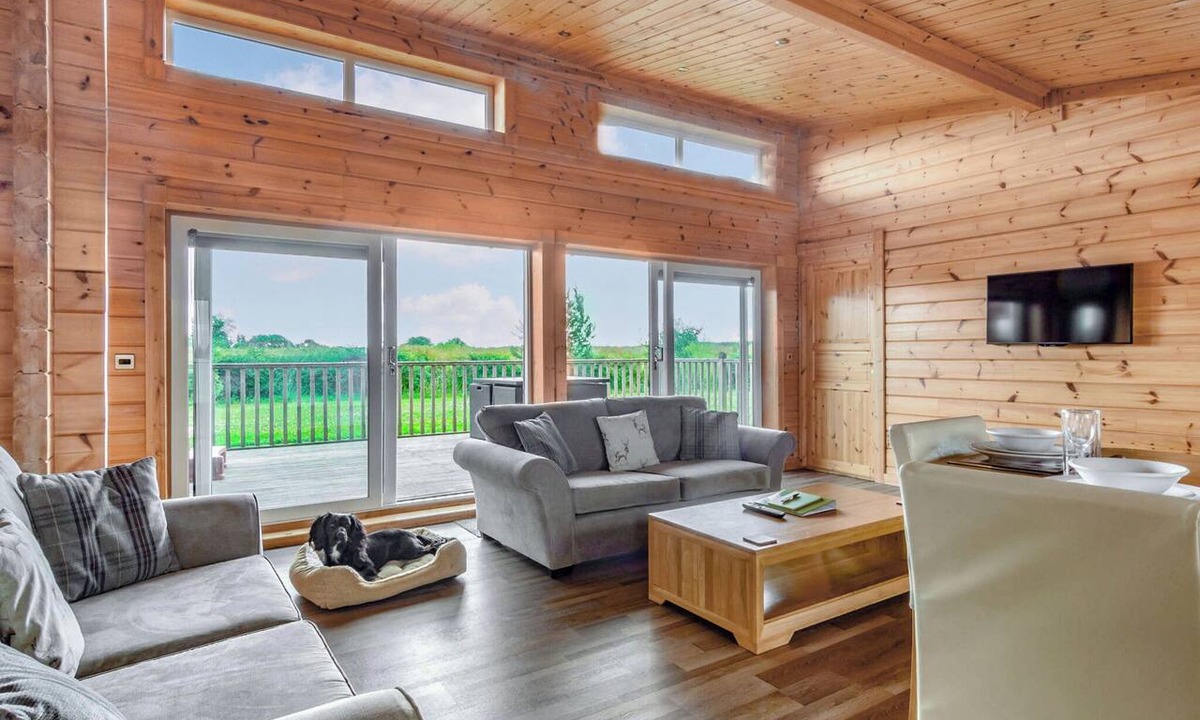 Withernsea Ski Chalet | Luxurious and contemporary Finnish log lodge.