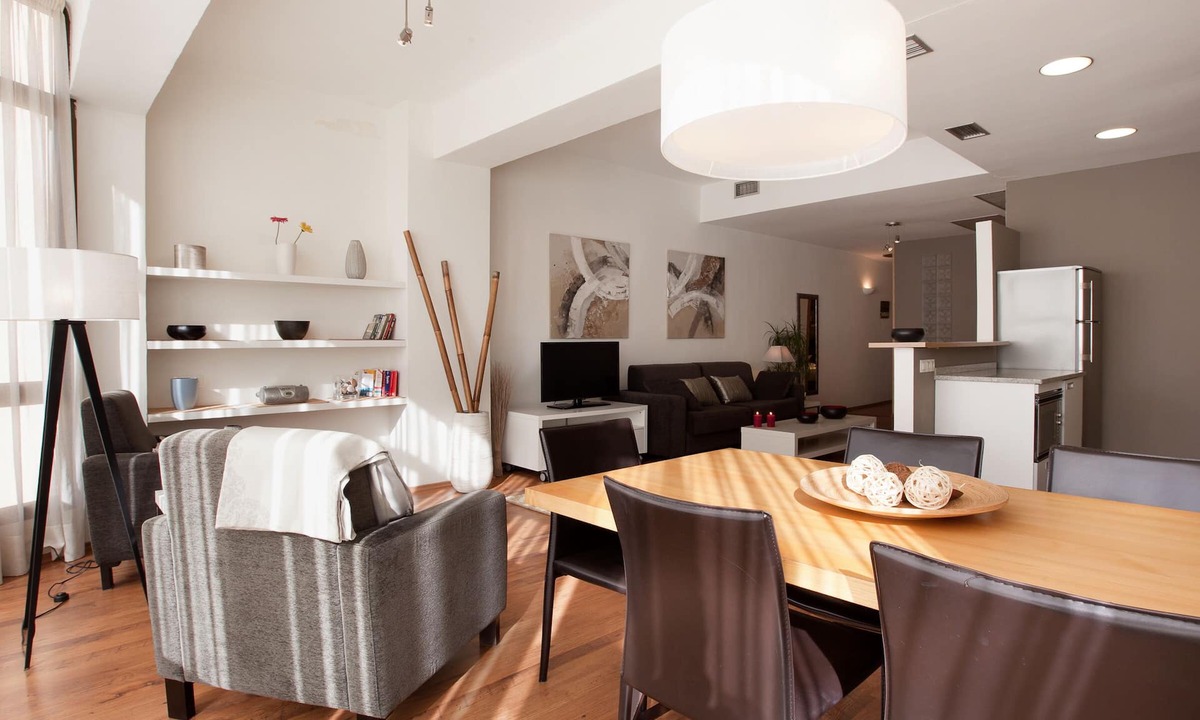 El Camp de l'Arpa del Clot Apartment | Luxury Apartment in the Center of Barcelona