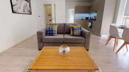 Stevenage Apartment | Luxury Apartment - Town Centre North Stevenage
