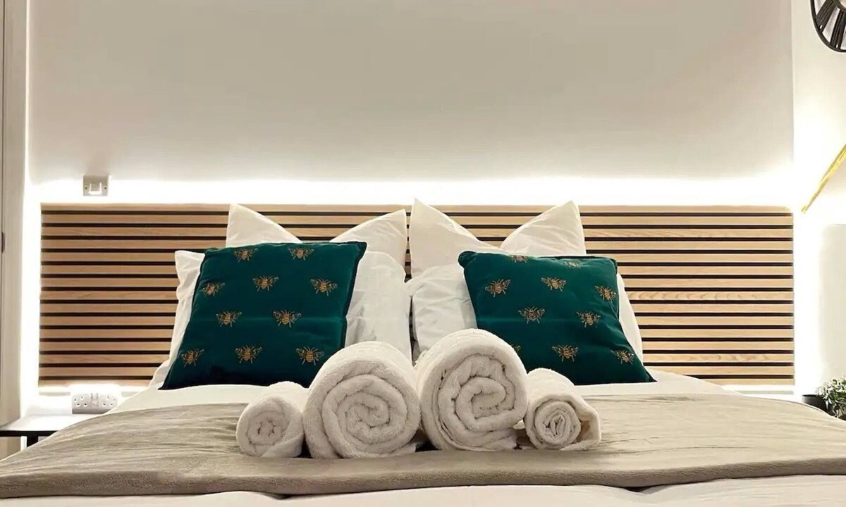 Stratford and New Town Apartment | Luxury rooms in London - PeacePods