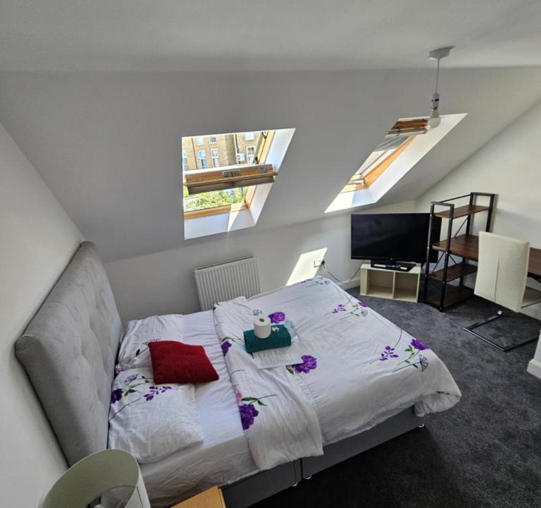 Dartford House | Luxury Smart Double Room - Free Parking - Dartfort Central