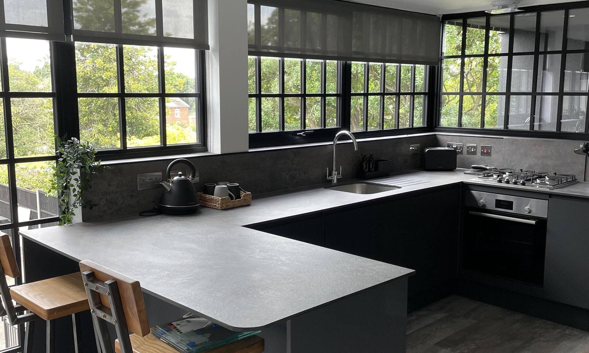 Pattiswick Apartment | Luxury Two Bedroom Apartment