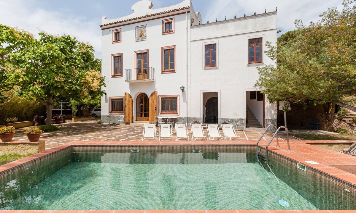 Canet de Mar House | Masia Sant Miquel: Holiday Home with Garden, Private Pool, and Walking Distance to the Beach!