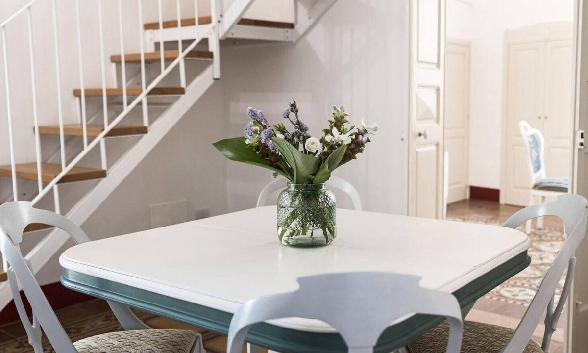 Matino Apartment | 'Matine' Suits and Rooms - Camelia with Private Terrace, Wi-Fi and Air Conditioning