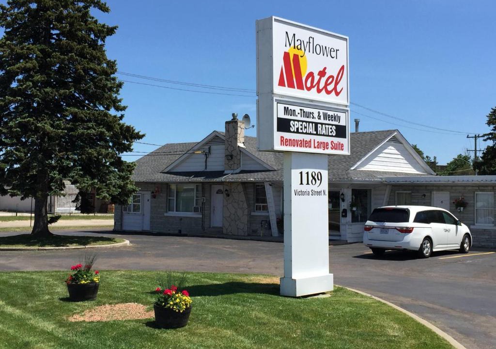 Rosemount Hotel | Mayflower Motel