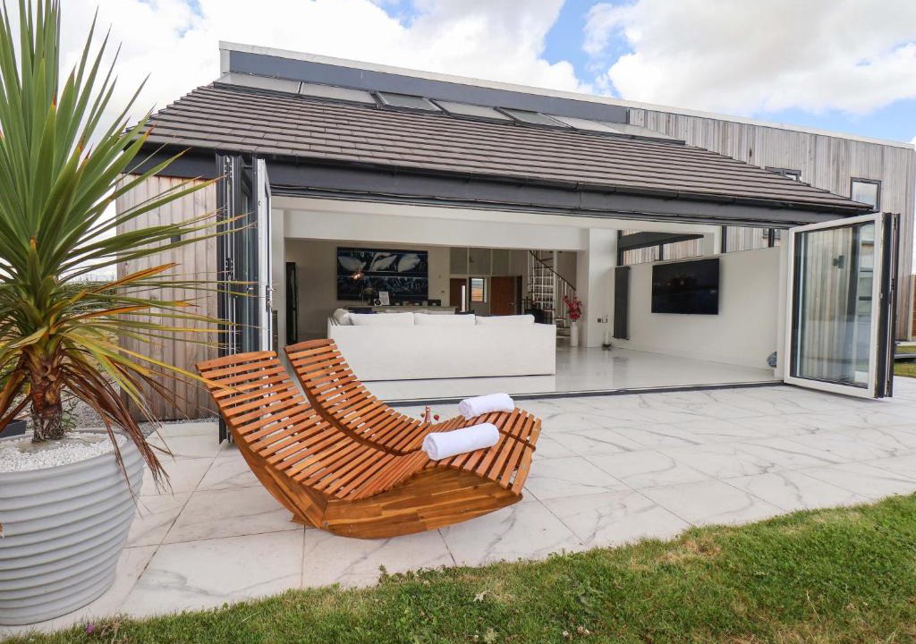 Walkington House | Meadow View