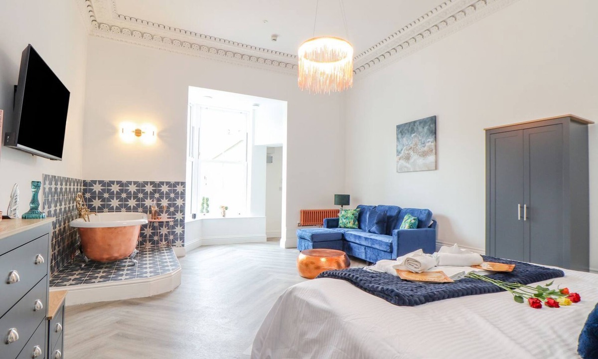 Camborne Cottage | MEWS RETREAT, pet friendly, character holiday cottage in Camborne