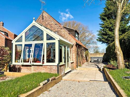 Storwood House | Mill Cottage