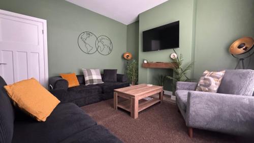 Cleethorpes House | Mill Place - 2 bed plus king size sofa bed, sleeps 6