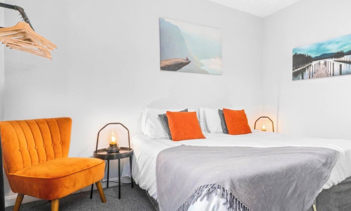 Glasgow Apartment | Modern 2 bedroom apartment with shower room