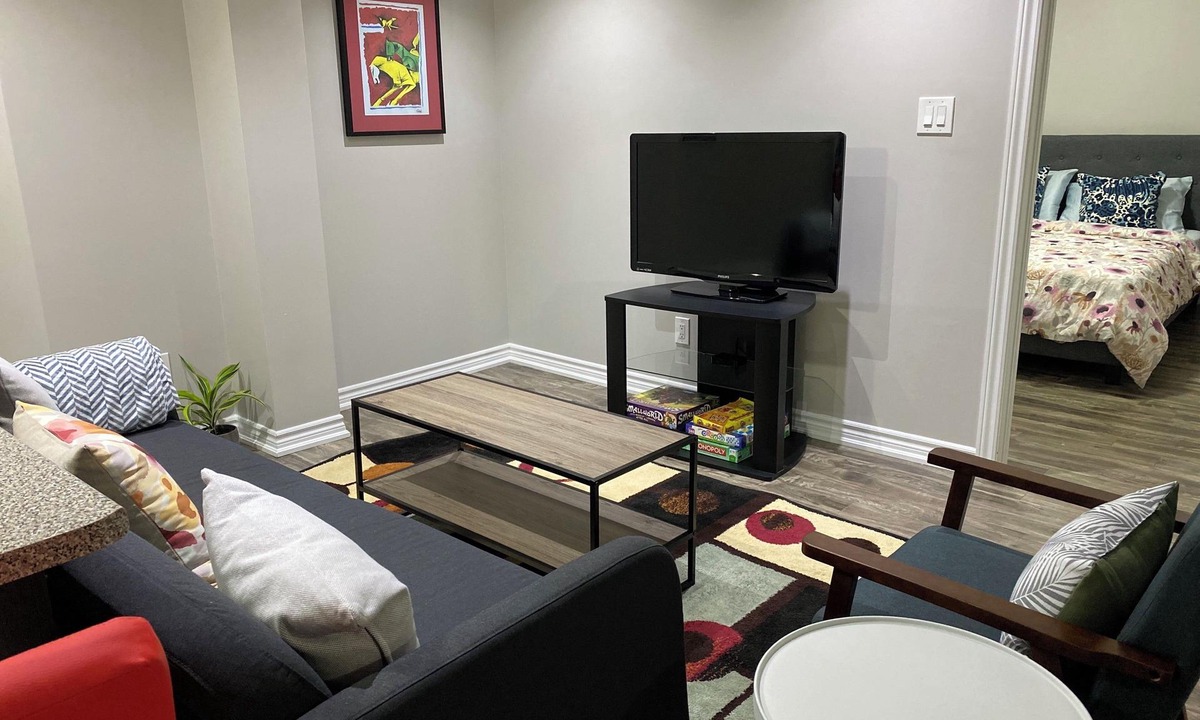 Mount Pleasant Apartment | Modern 2/BR/1bth basement unit